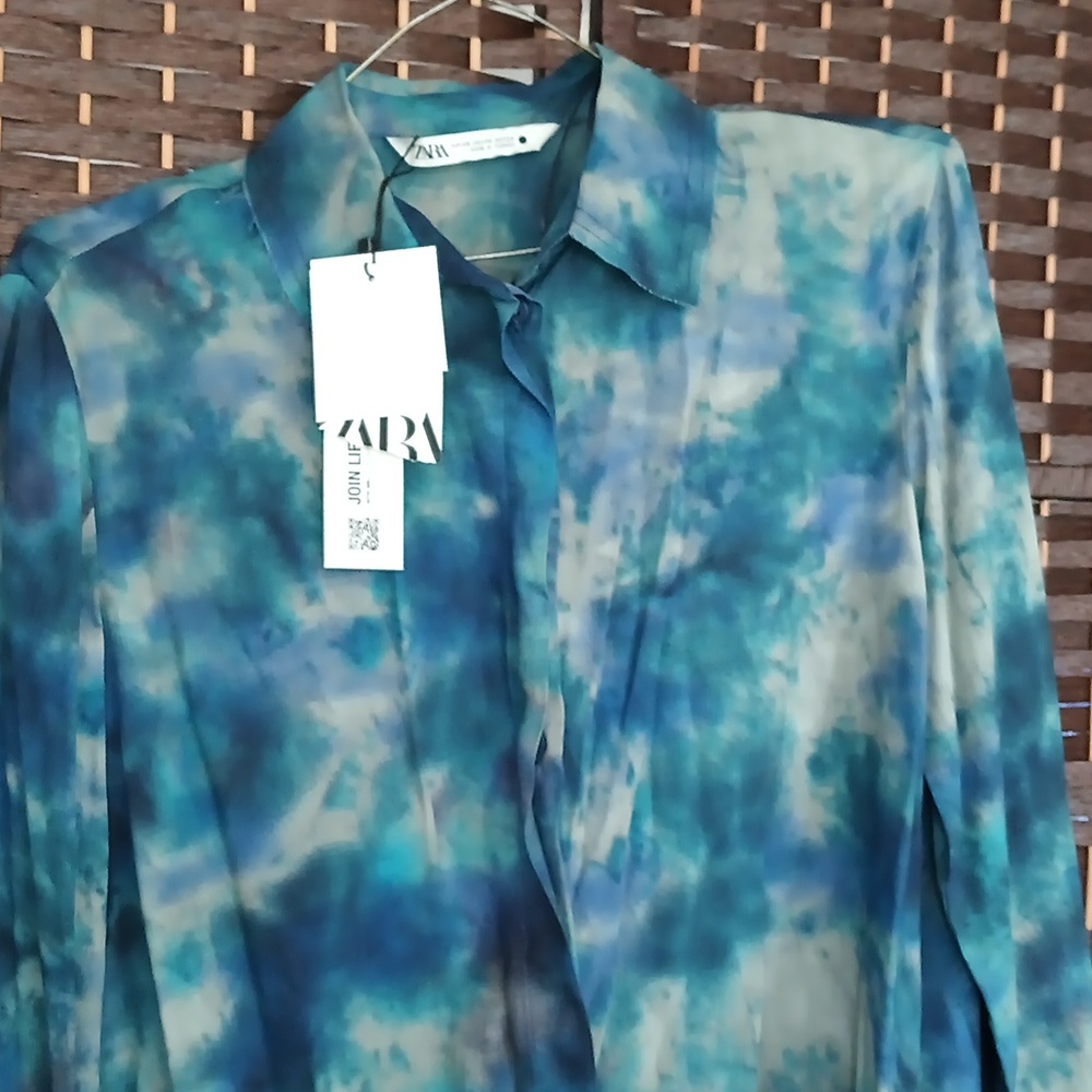 Women's blouse
